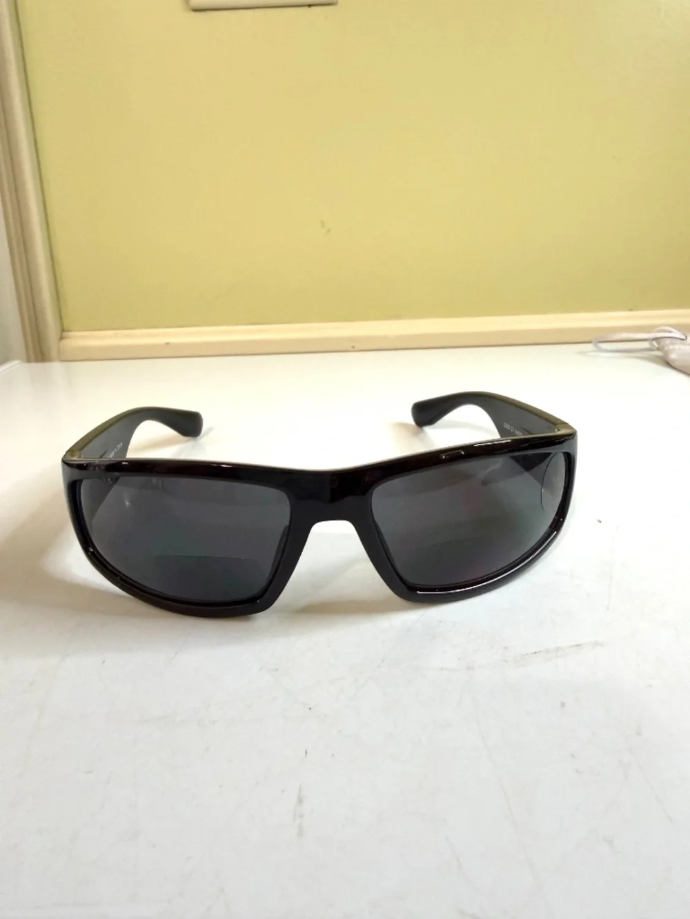 Women Or Mens Wrap Around Bifocal Reading Sunglasses 2 Pair 2.0 Diopter